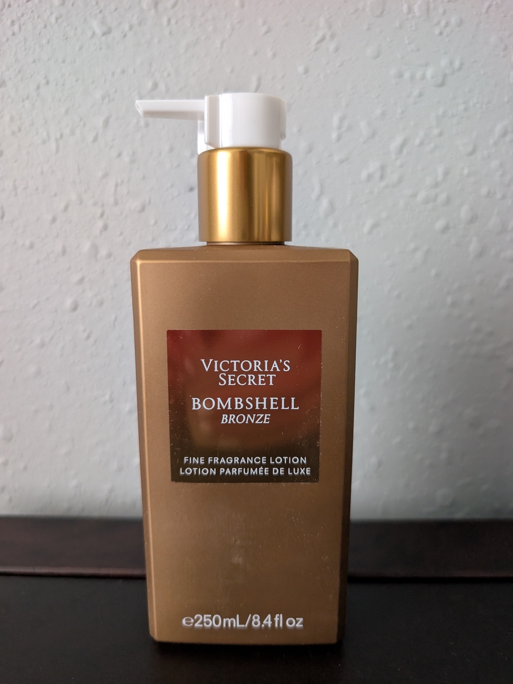 Victoria's Secret Bombshell Bronze Fragrance Lotion - Bronze